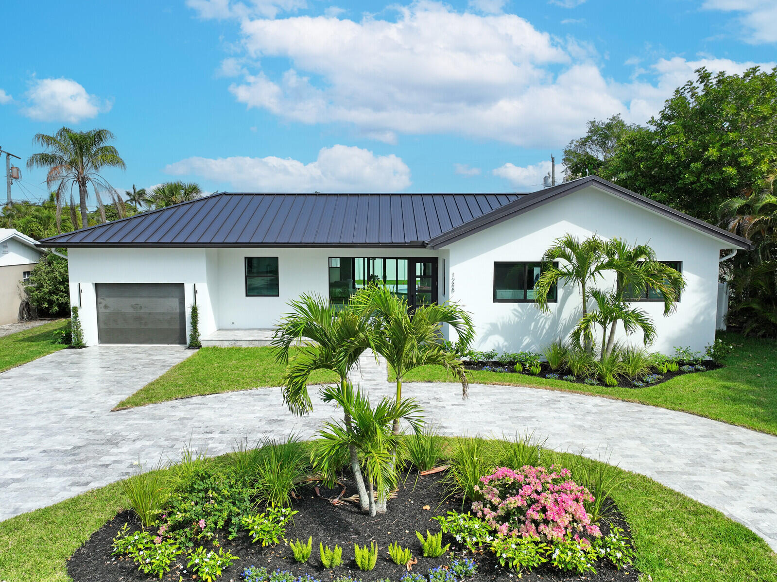 YACHT HARBOR EST - Residential Lease