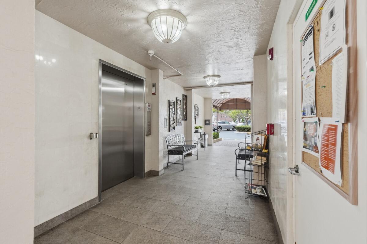 GRANVILLE CONDOMINIUM - Residential