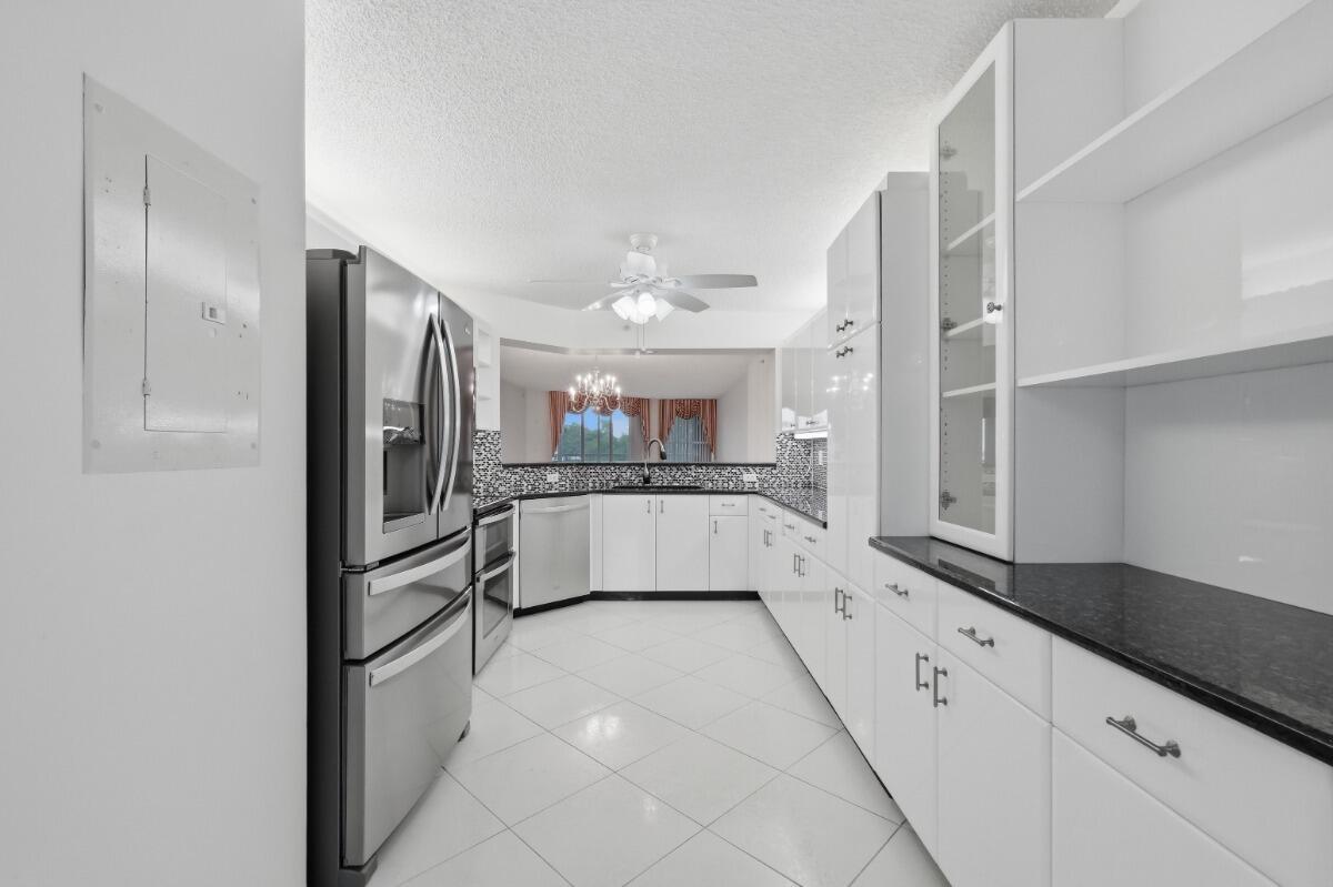 GRANVILLE CONDOMINIUM - Residential