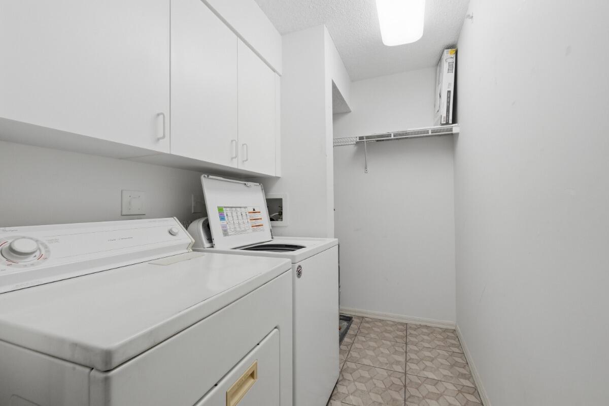 GRANVILLE CONDOMINIUM - Residential