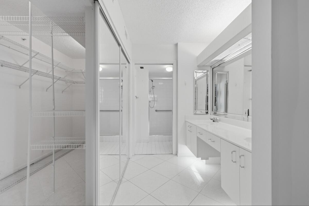 GRANVILLE CONDOMINIUM - Residential