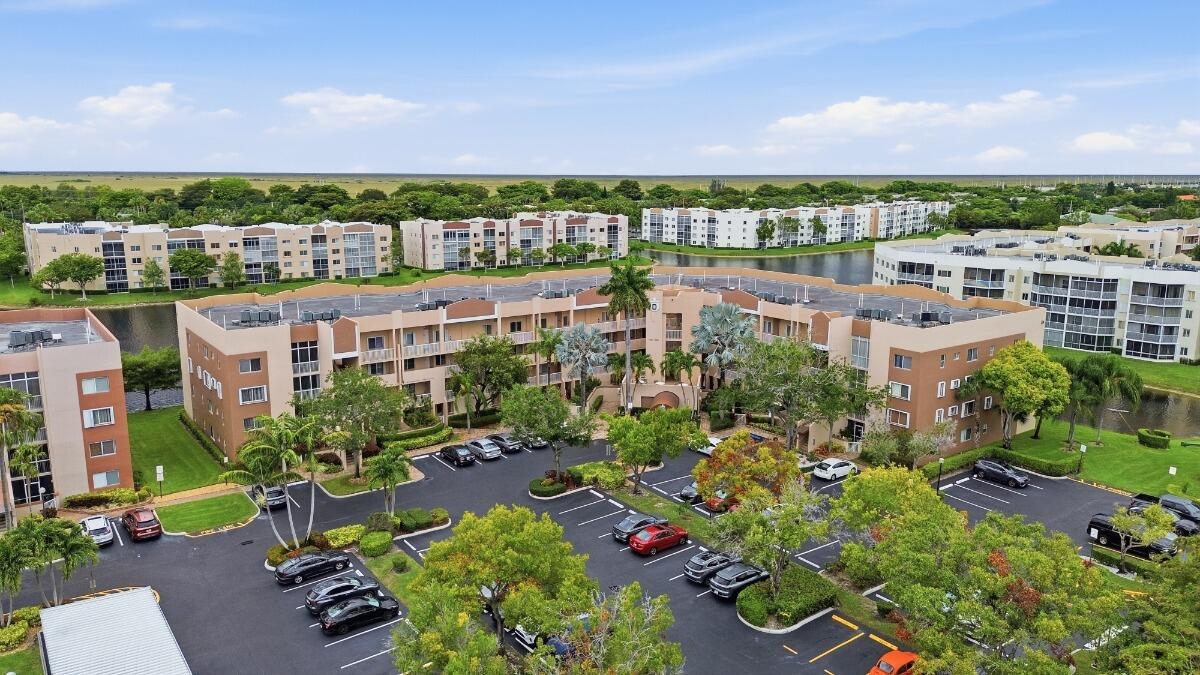 GRANVILLE CONDOMINIUM - Residential