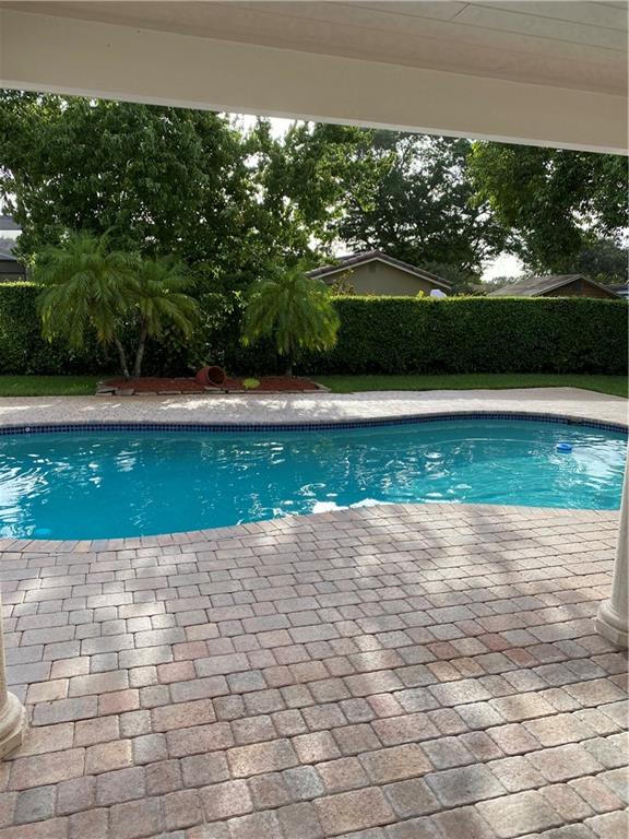 Coral Spgs Country Club W - Residential