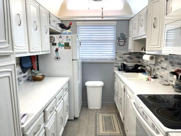 HIGH POINT OF DELRAY BEACH CONDO SEC I - Residential