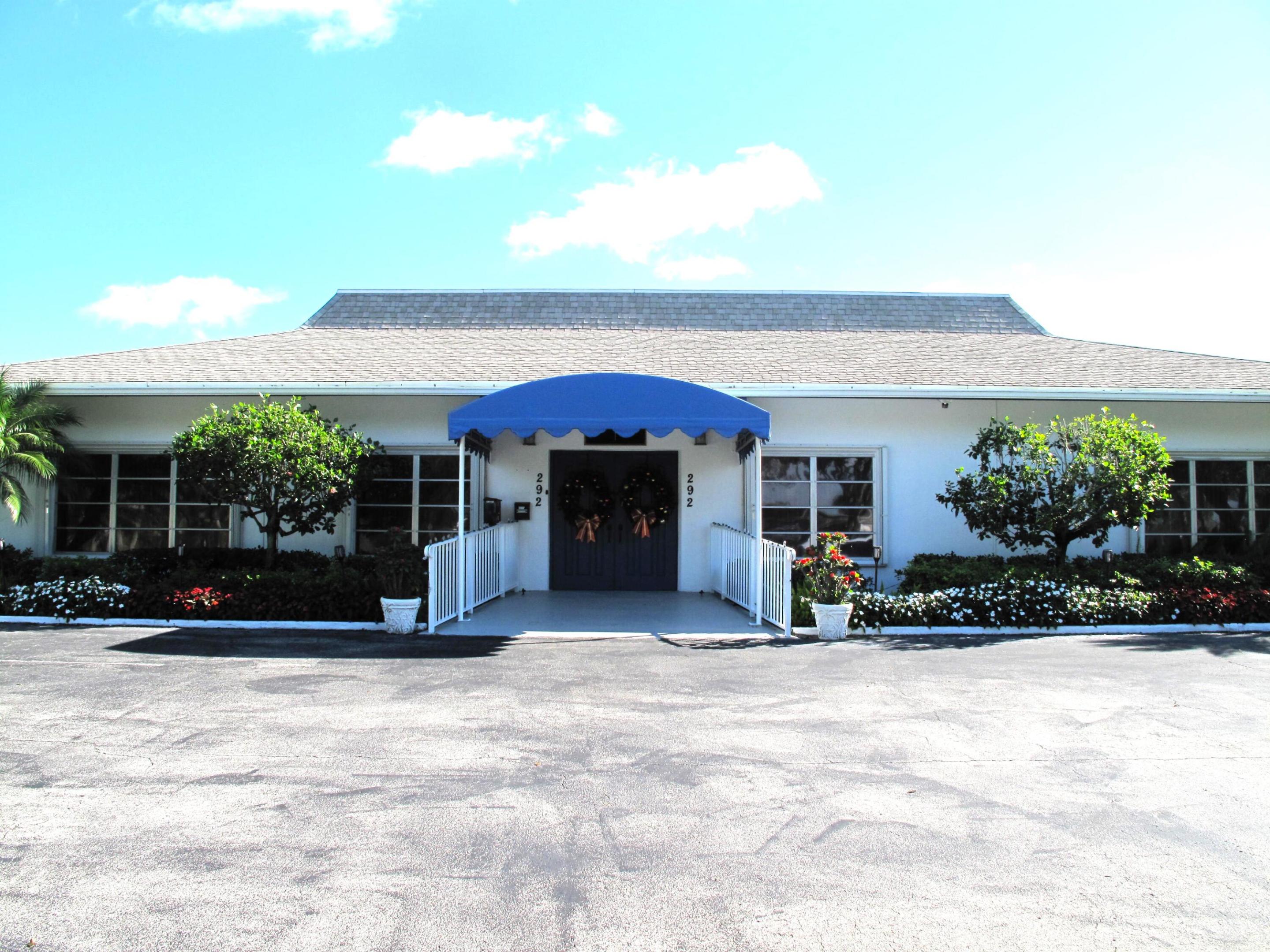 HIGH POINT OF DELRAY BEACH CONDO SEC I - Residential