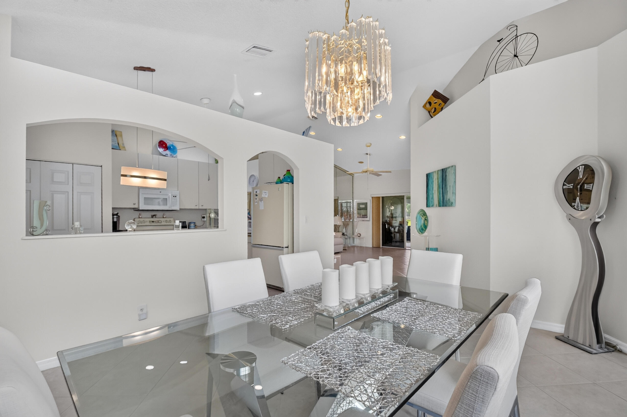 FLORAL LAKES 2 - Residential