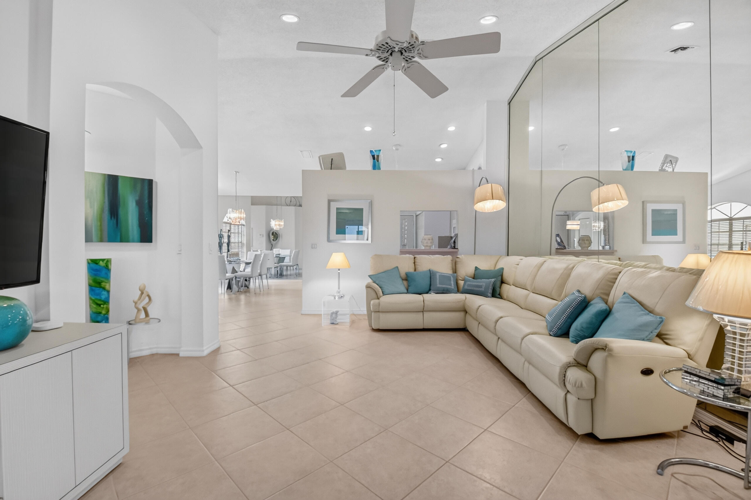 FLORAL LAKES 2 - Residential