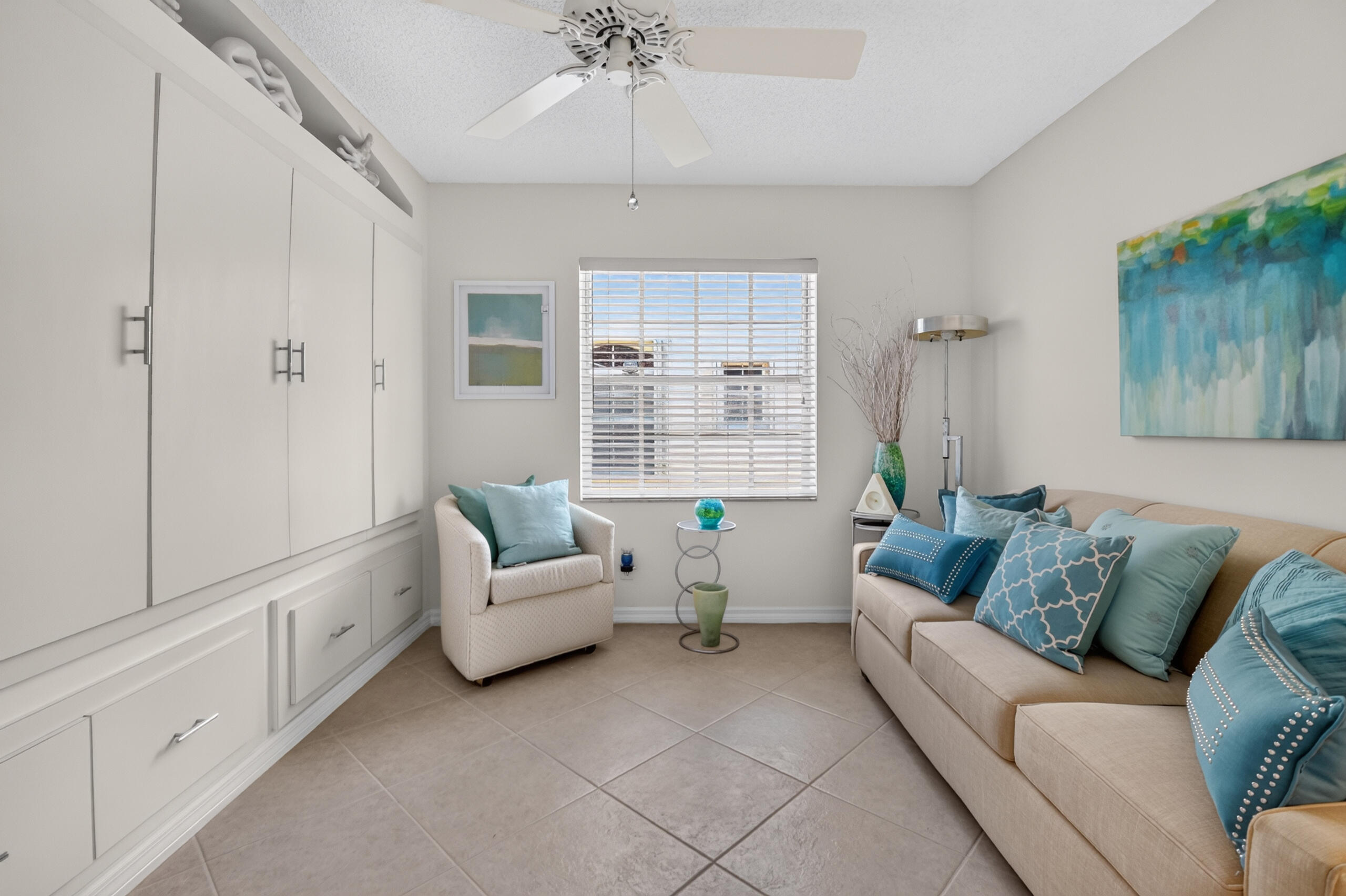 FLORAL LAKES 2 - Residential