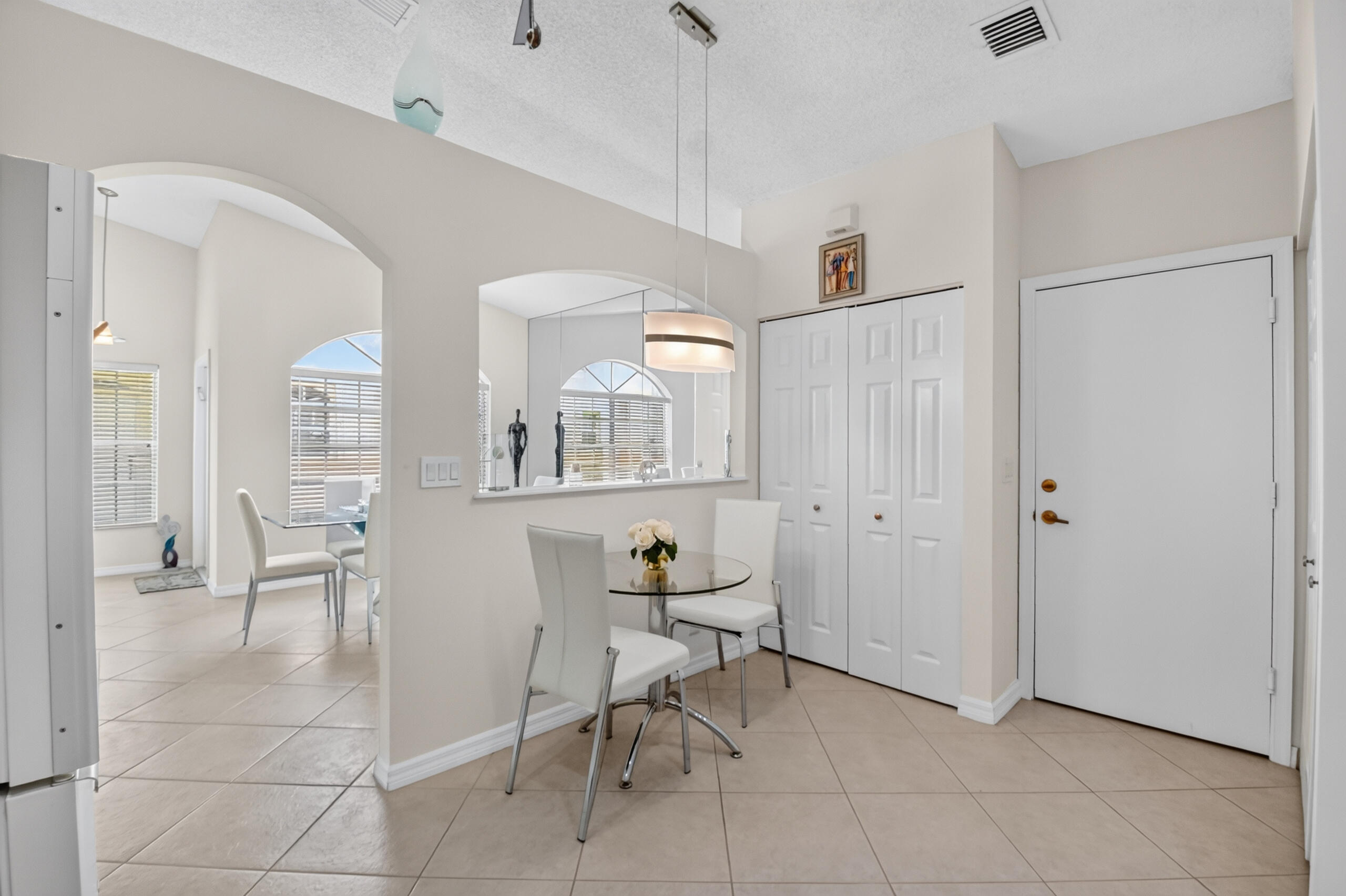 FLORAL LAKES 2 - Residential