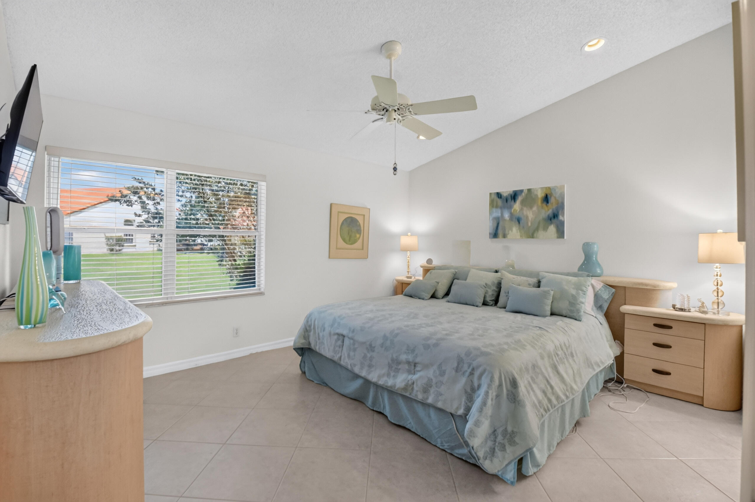 FLORAL LAKES 2 - Residential