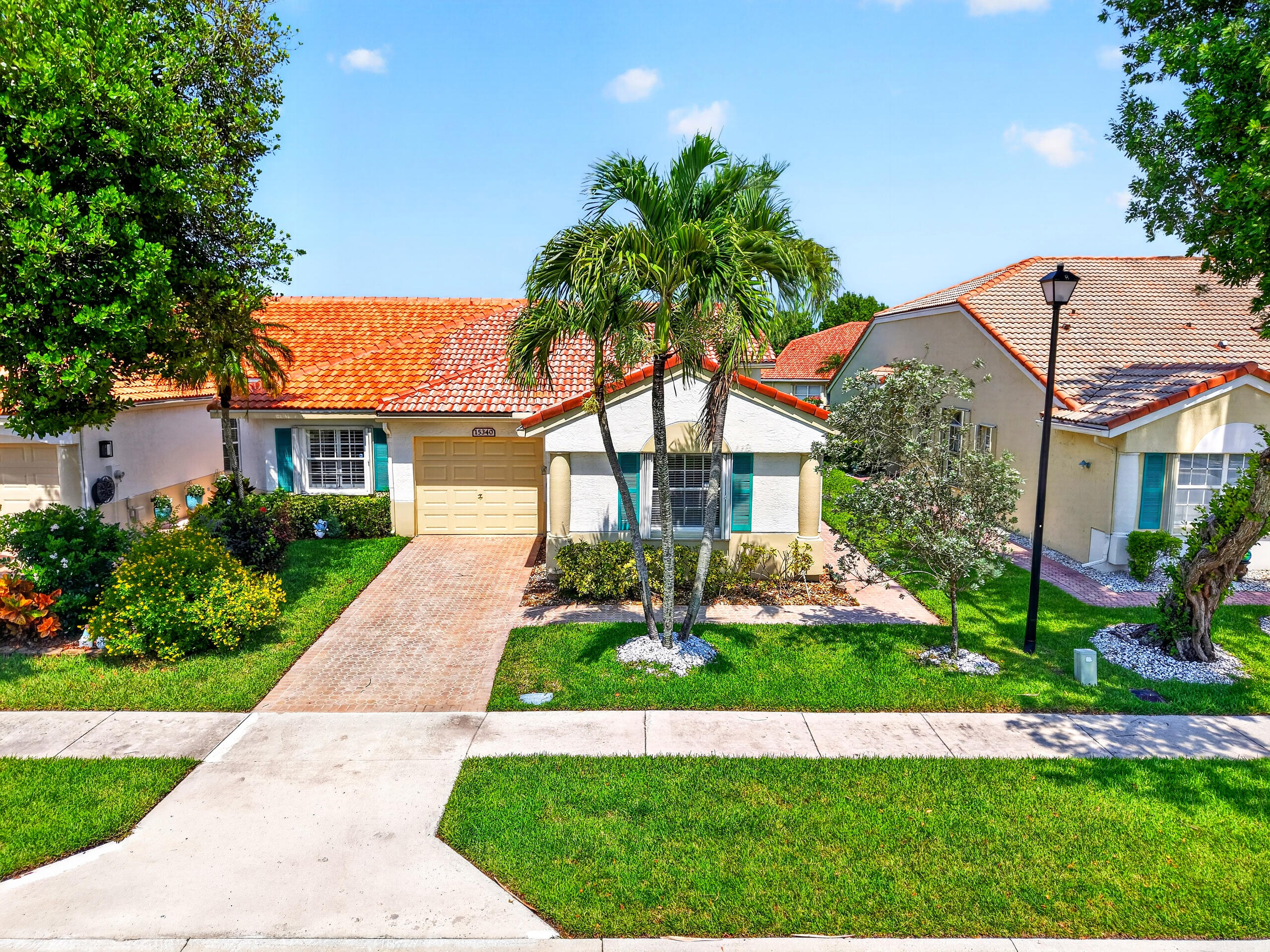 FLORAL LAKES 2 - Residential
