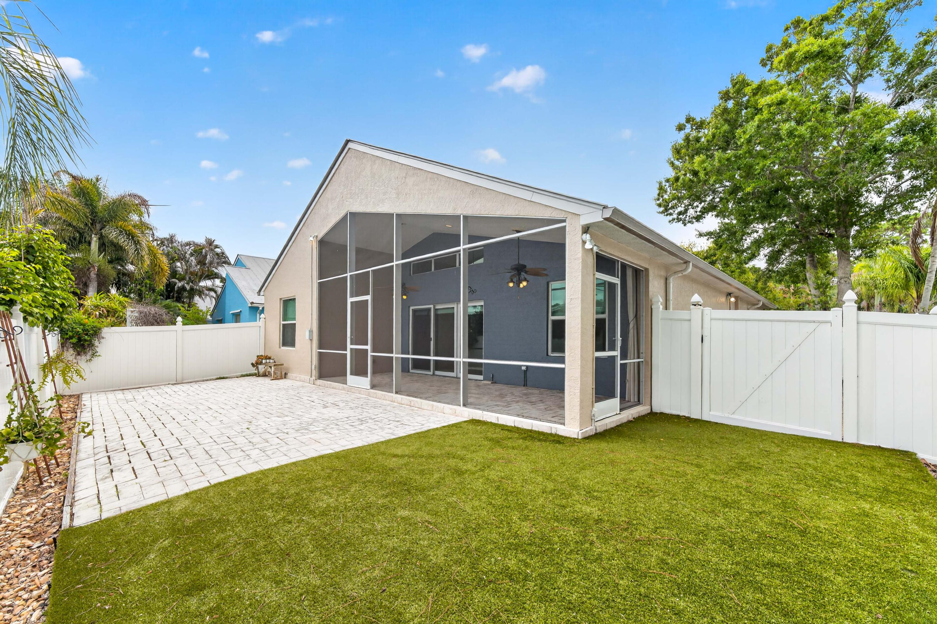 THE VILLAS - Residential