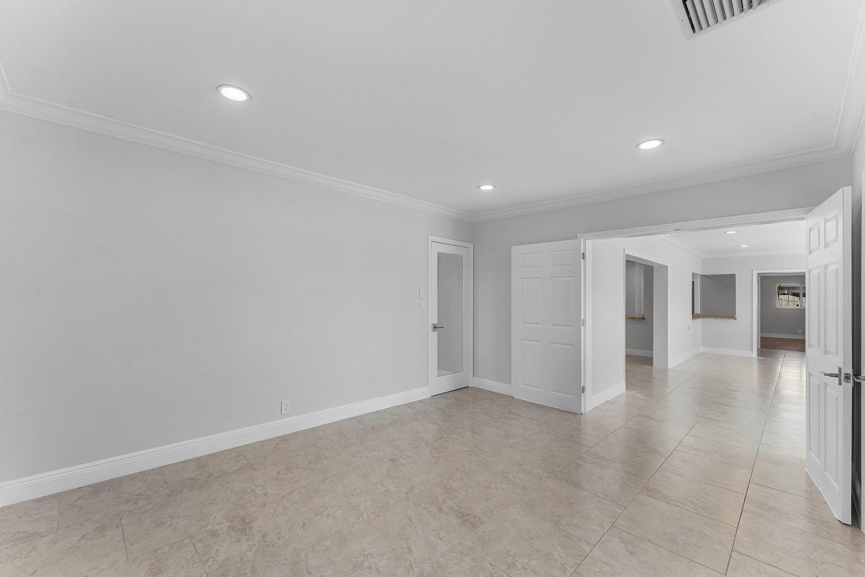 COVE 2ND SEC - Residential Lease
