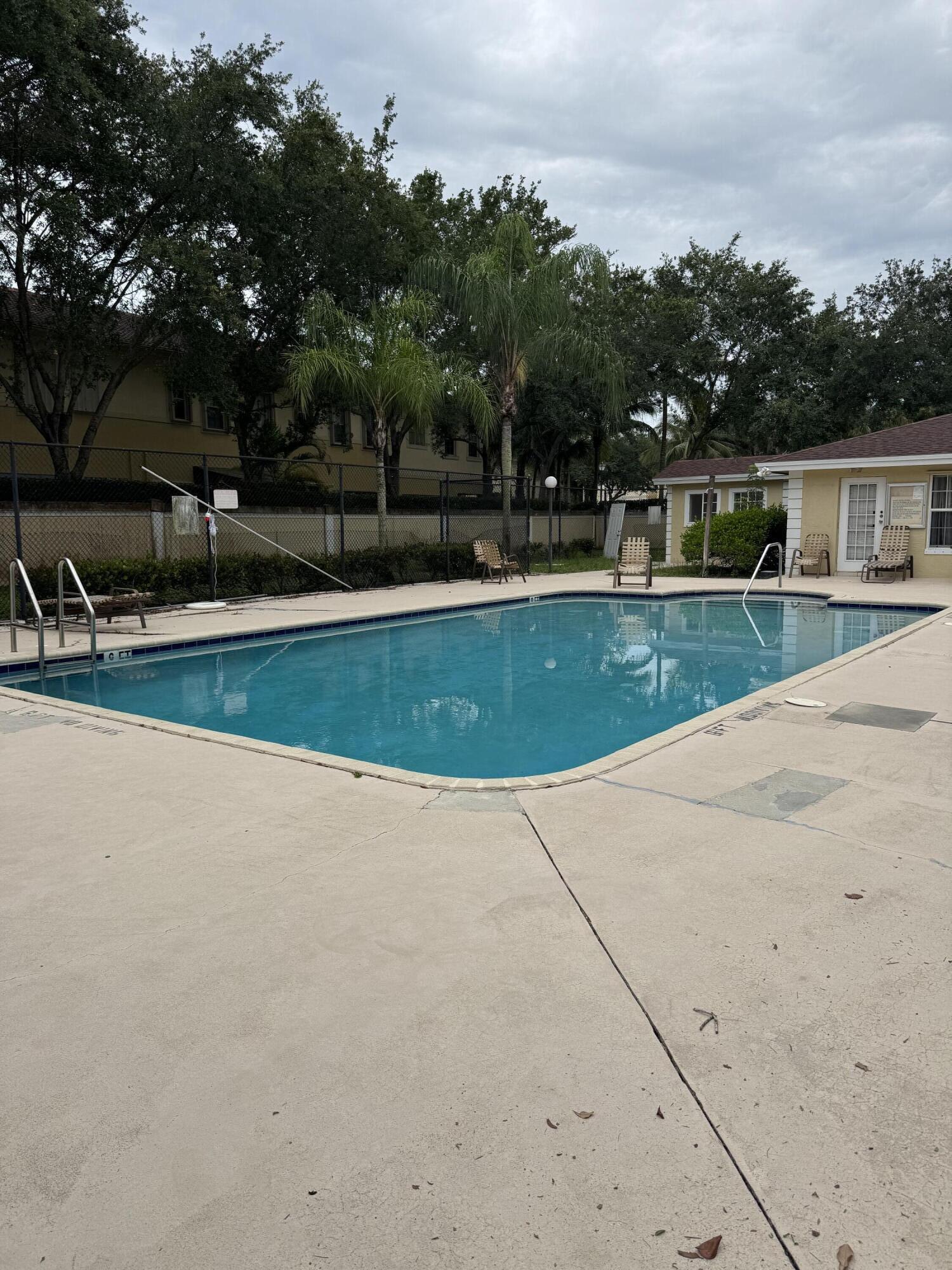 PALM BEACH TRACE - Residential Lease