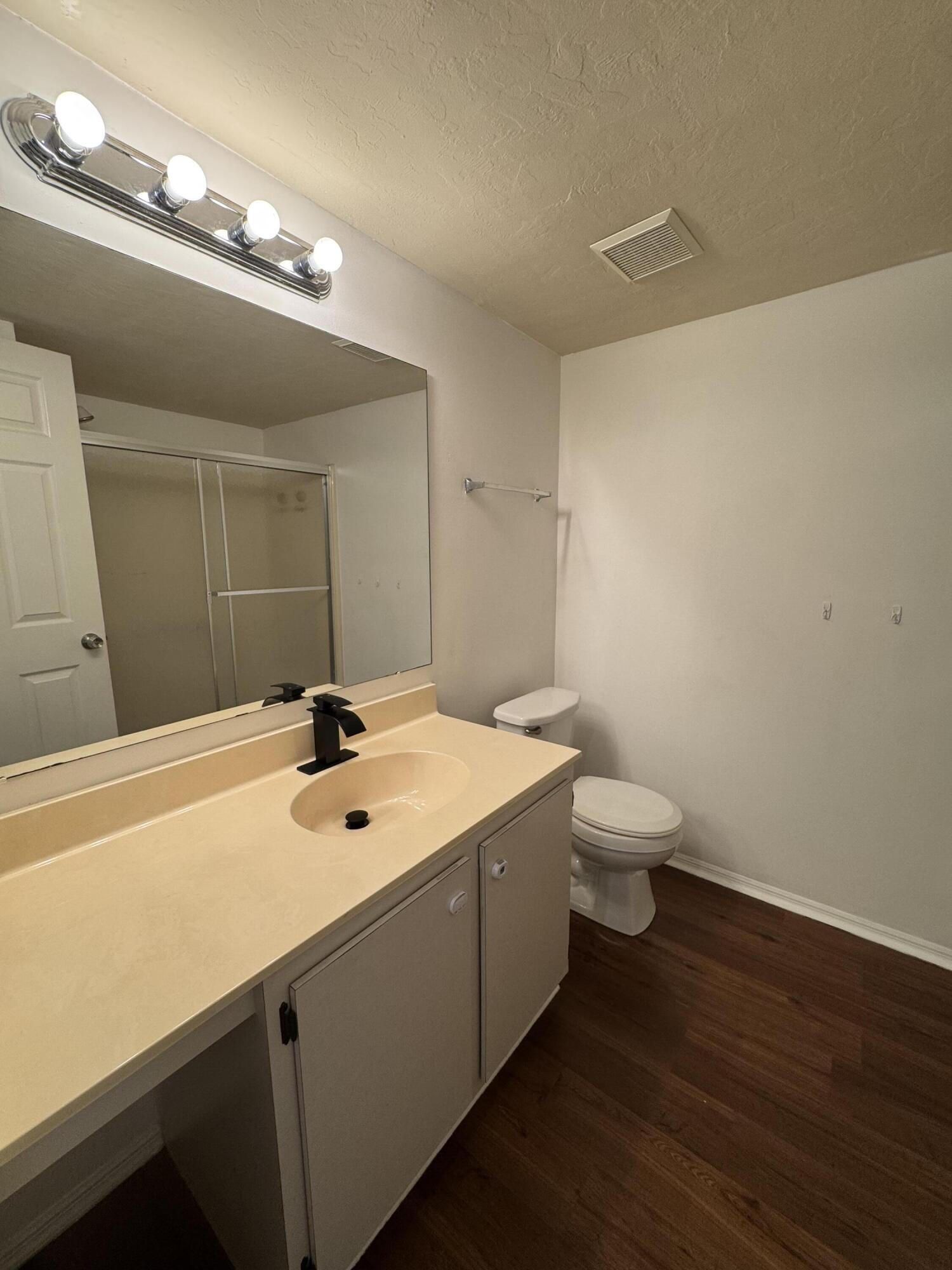 PALM BEACH TRACE - Residential Lease