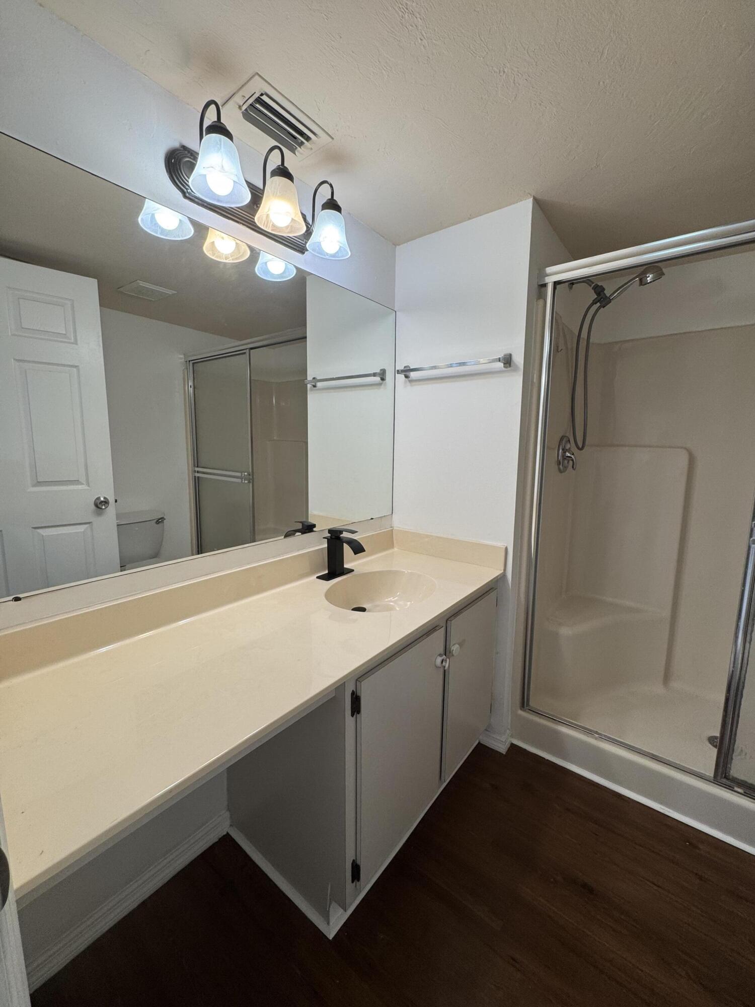 PALM BEACH TRACE - Residential Lease