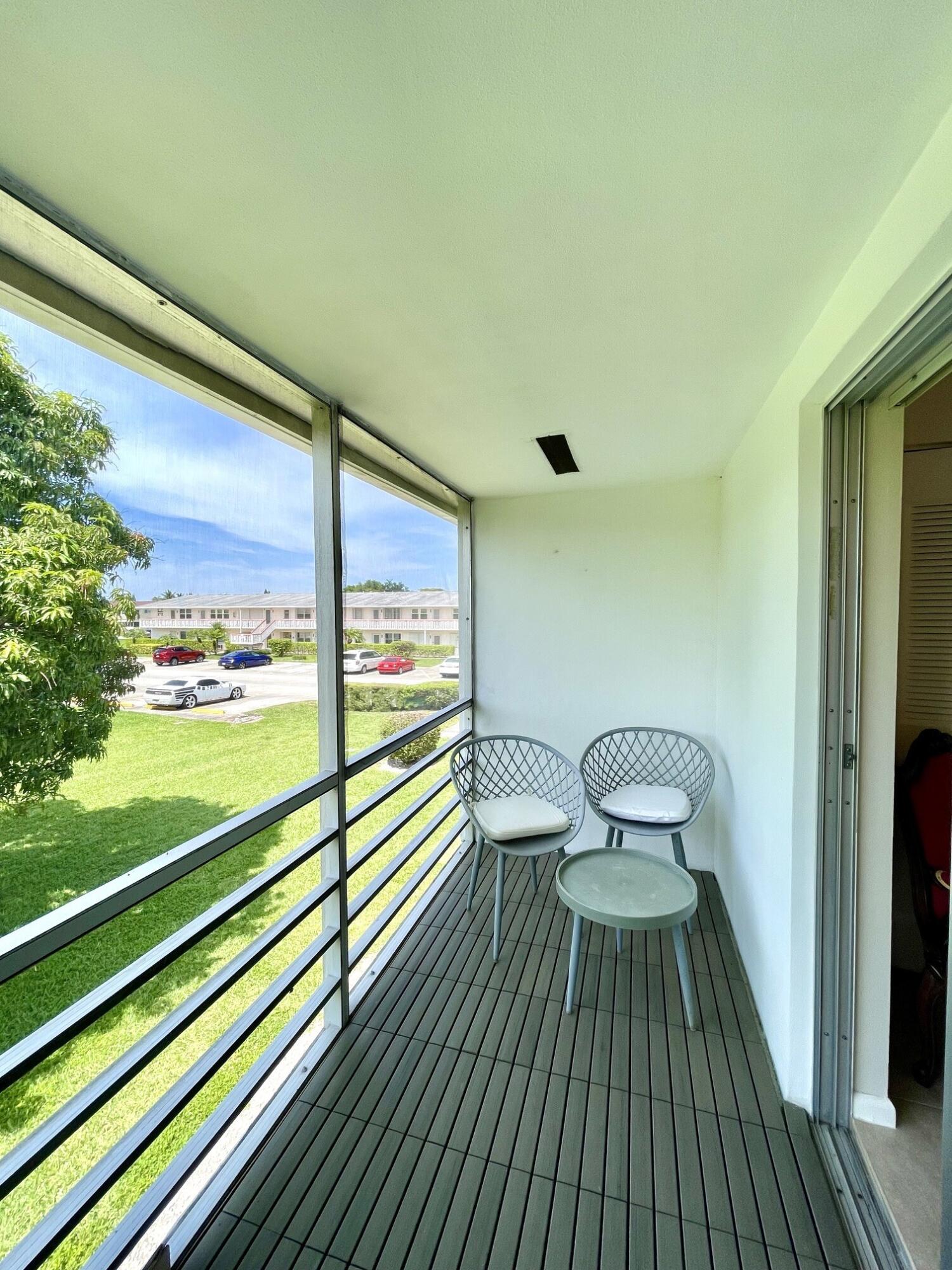 KENT CONDOS - Residential