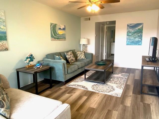 VISTA ROYALE PHASE IV BLDGS 83-111 - Residential Lease