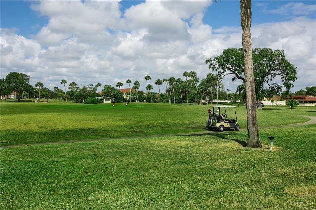 VISTA ROYALE PHASE IV BLDGS 83-111 - Residential Lease