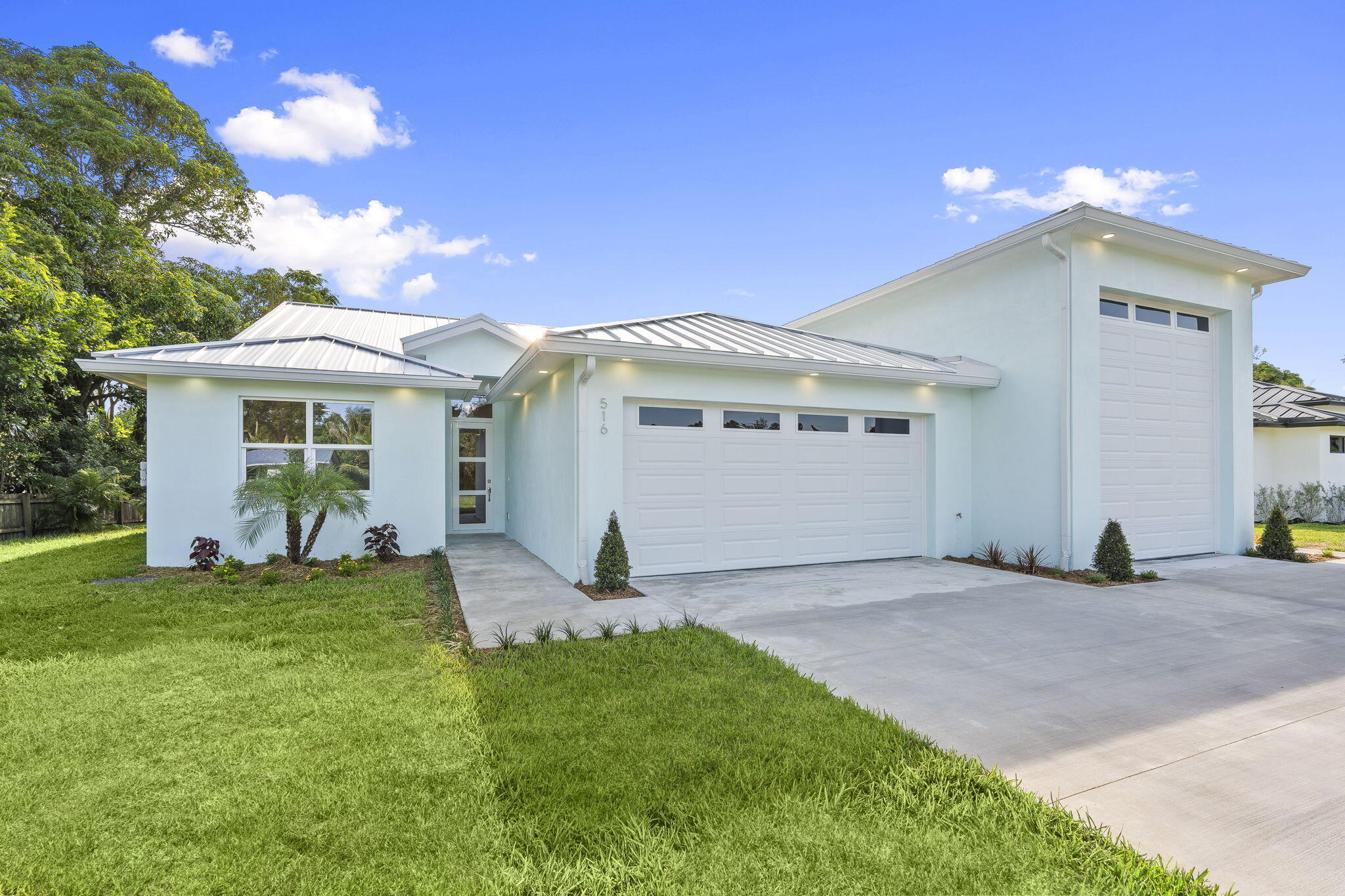 516 ALAMANDA - Residential