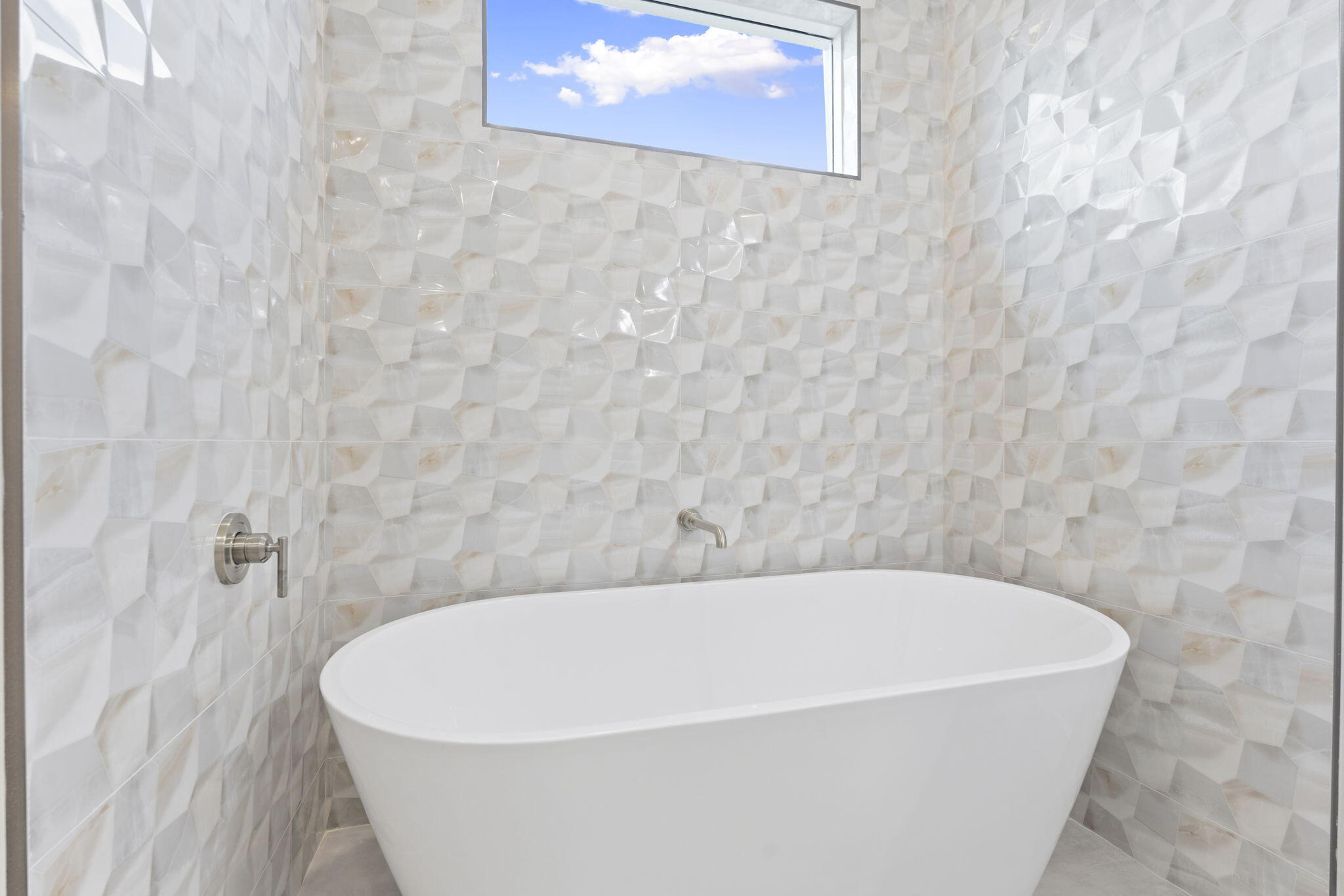 516 ALAMANDA - Residential