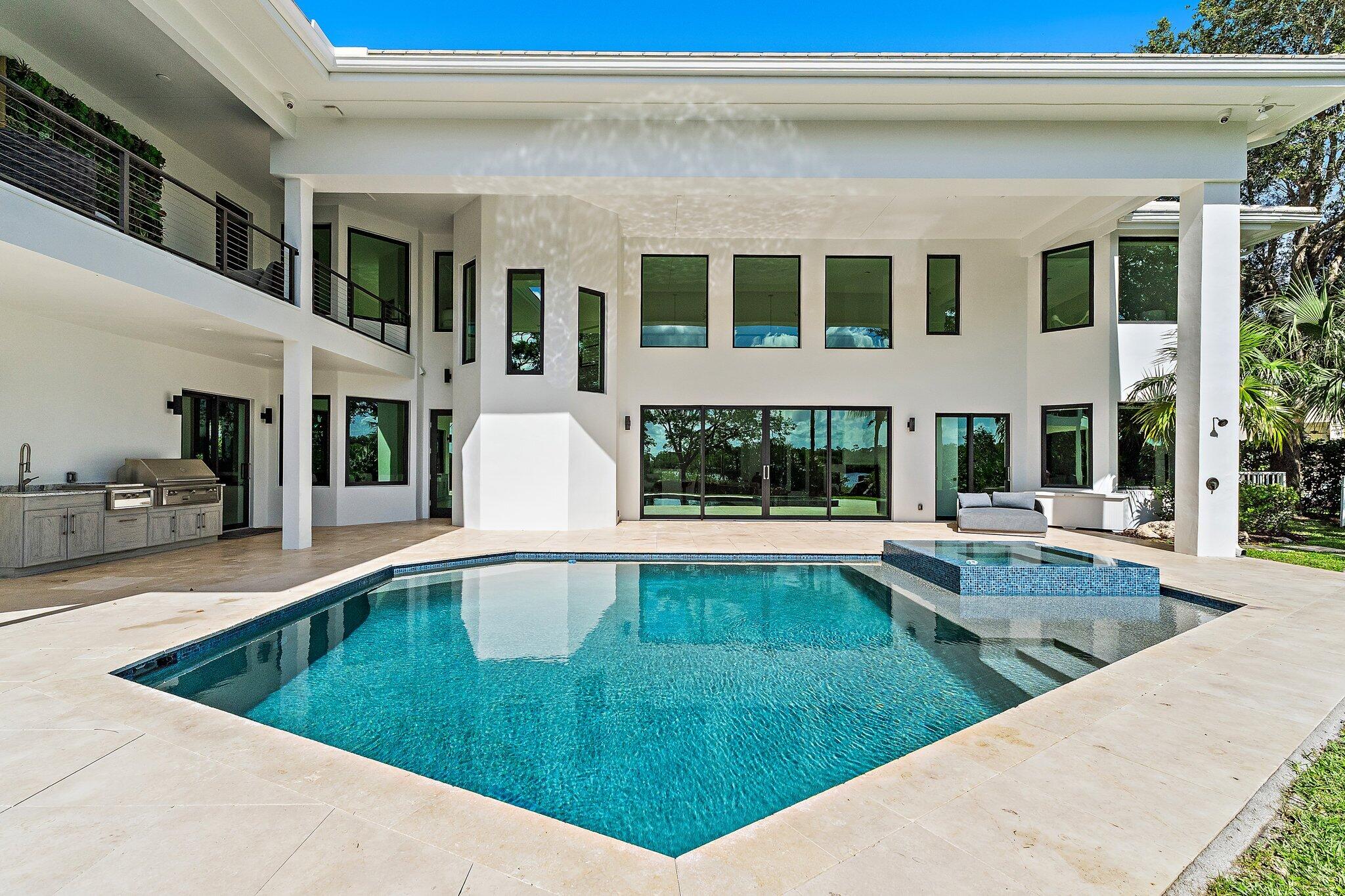 NORTH PASSAGE - Residential