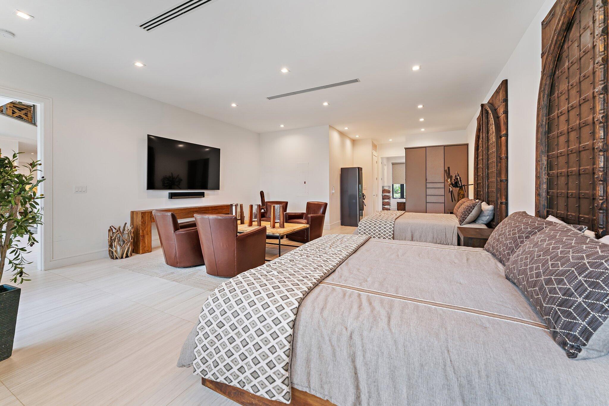 NORTH PASSAGE - Residential