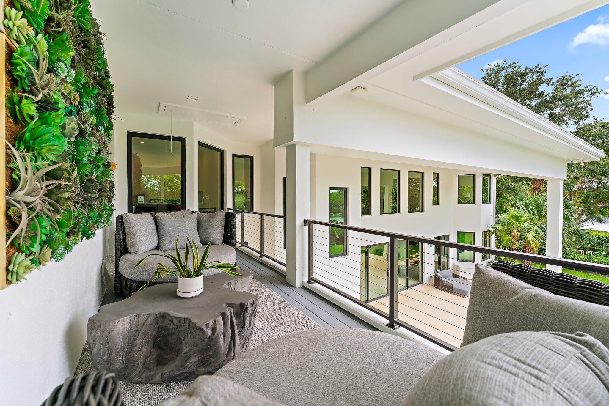 NORTH PASSAGE - Residential