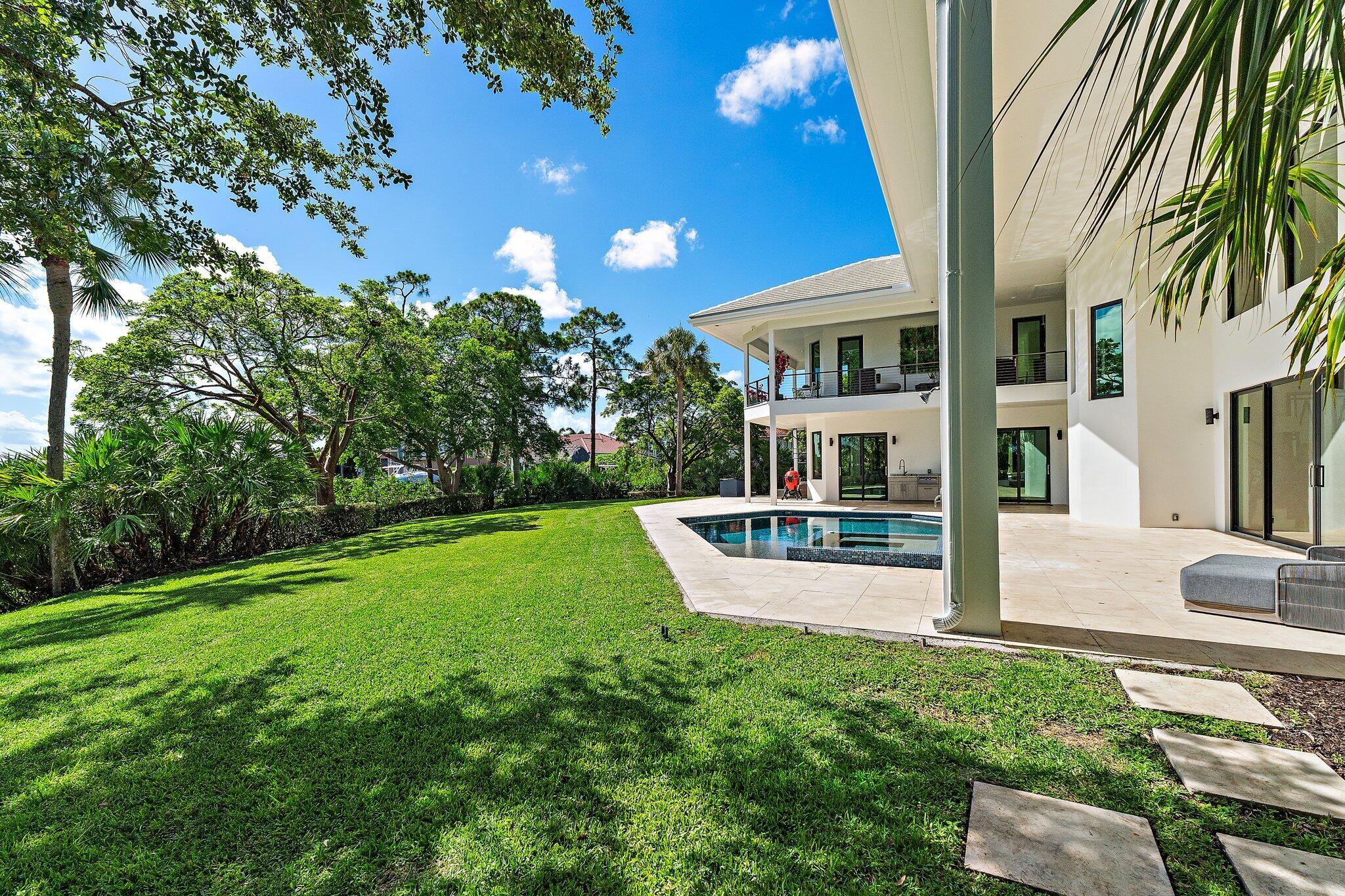 NORTH PASSAGE - Residential