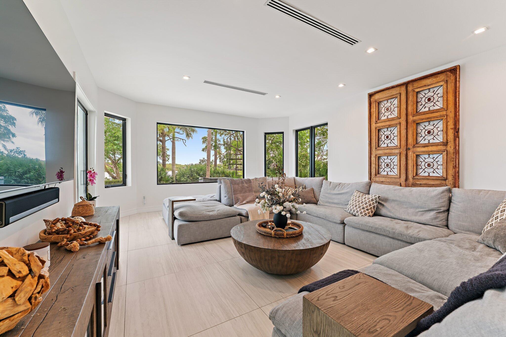 NORTH PASSAGE - Residential