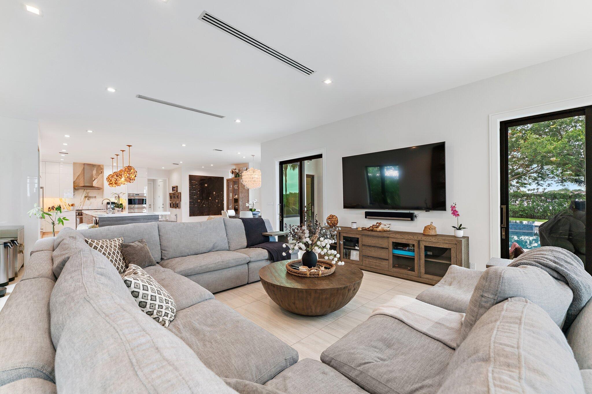 NORTH PASSAGE - Residential