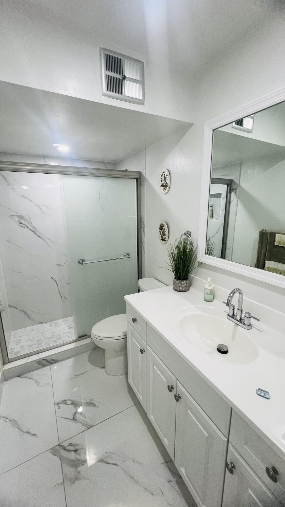 SUNRISE LAKES 100 CONDO - Residential