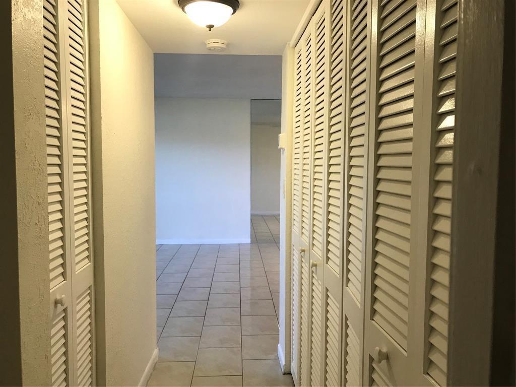 BRIARWOOD CLUB CONDO 1 - Residential