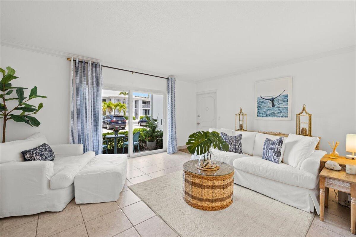 SOUTH PALM BEACH VILLAS CONDO - Residential