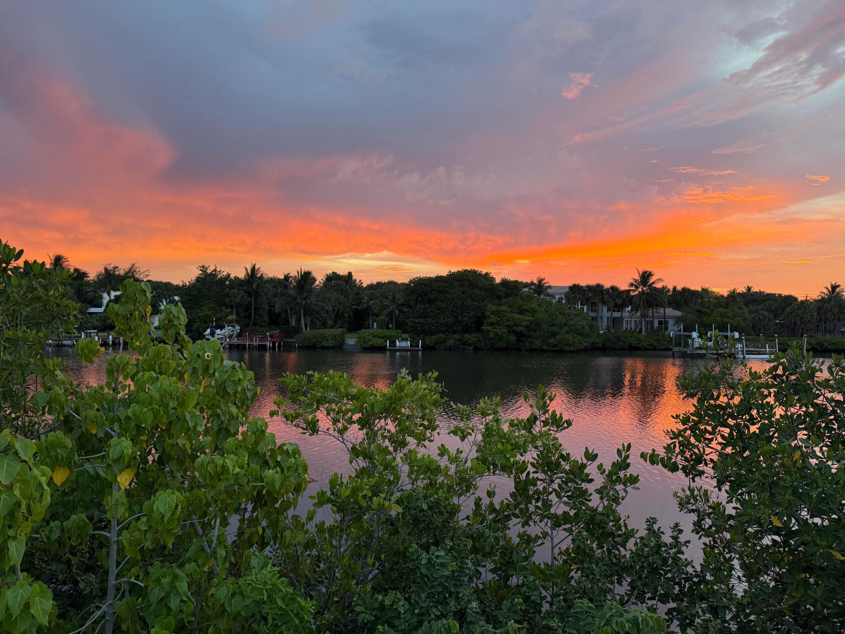 SOUTH PALM BEACH VILLAS CONDO - Residential