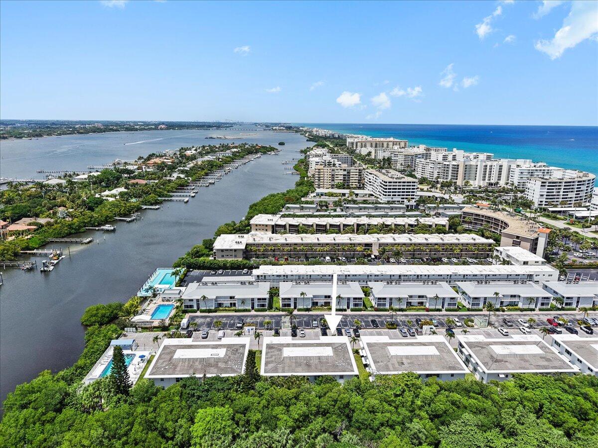 SOUTH PALM BEACH VILLAS CONDO - Residential