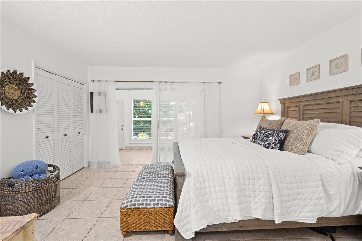 SOUTH PALM BEACH VILLAS CONDO - Residential