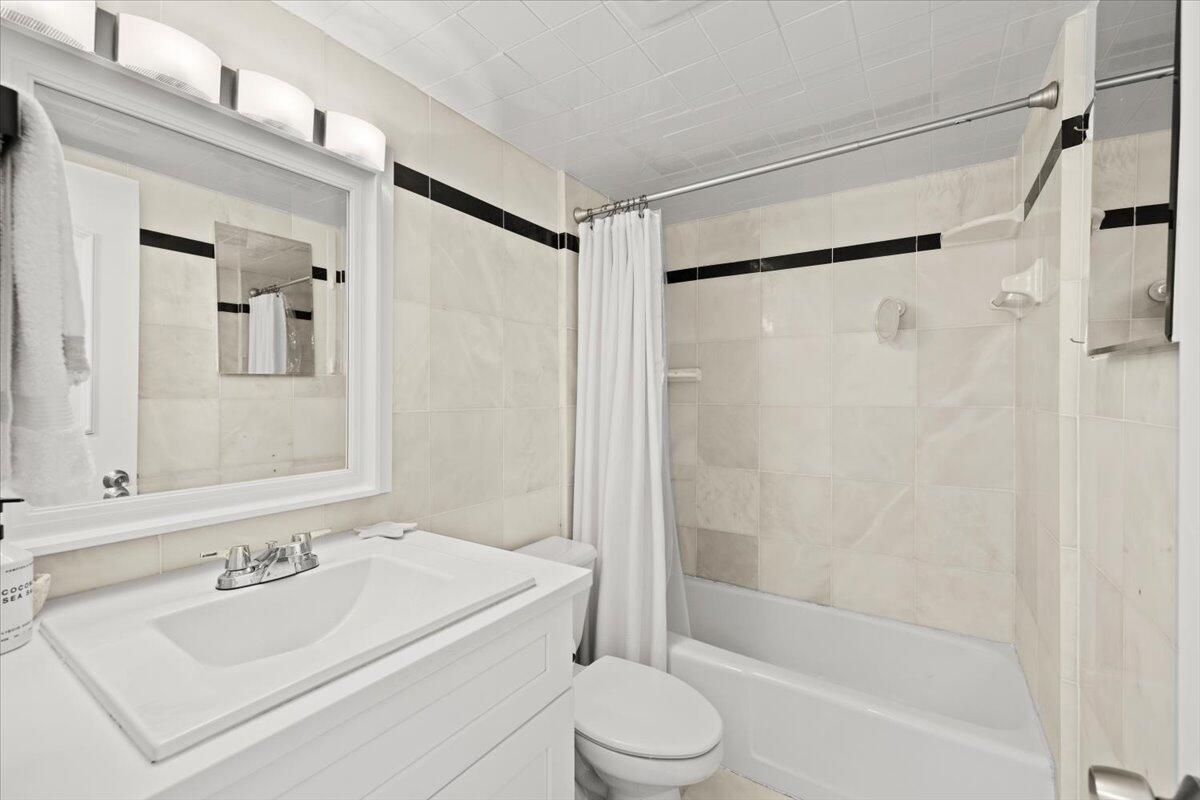 SOUTH PALM BEACH VILLAS CONDO - Residential