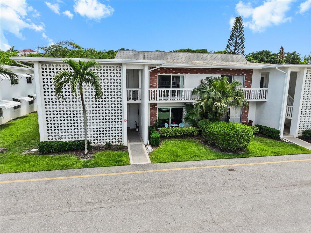 SOUTH PALM BEACH VILLAS CONDO - Residential