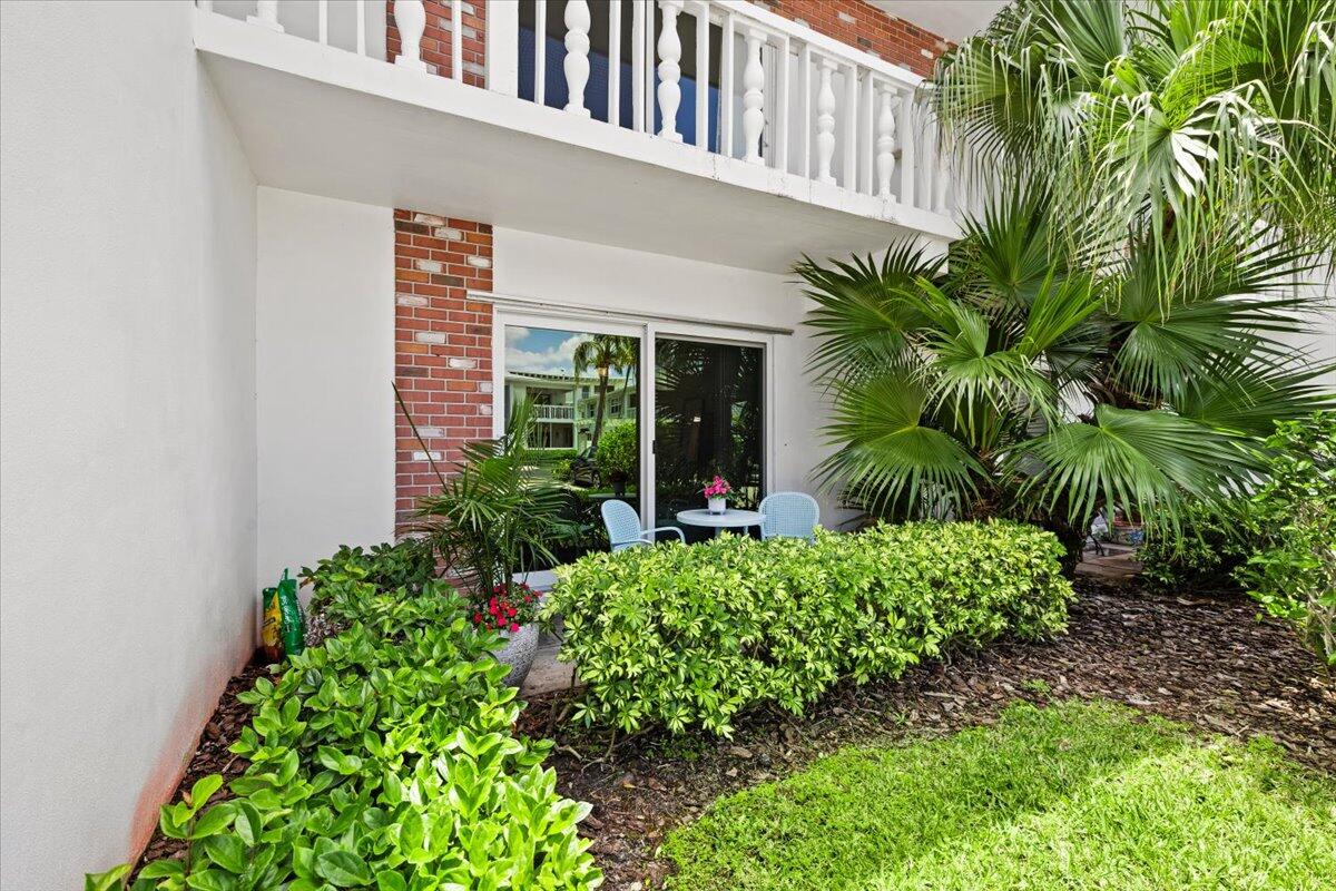 SOUTH PALM BEACH VILLAS CONDO - Residential