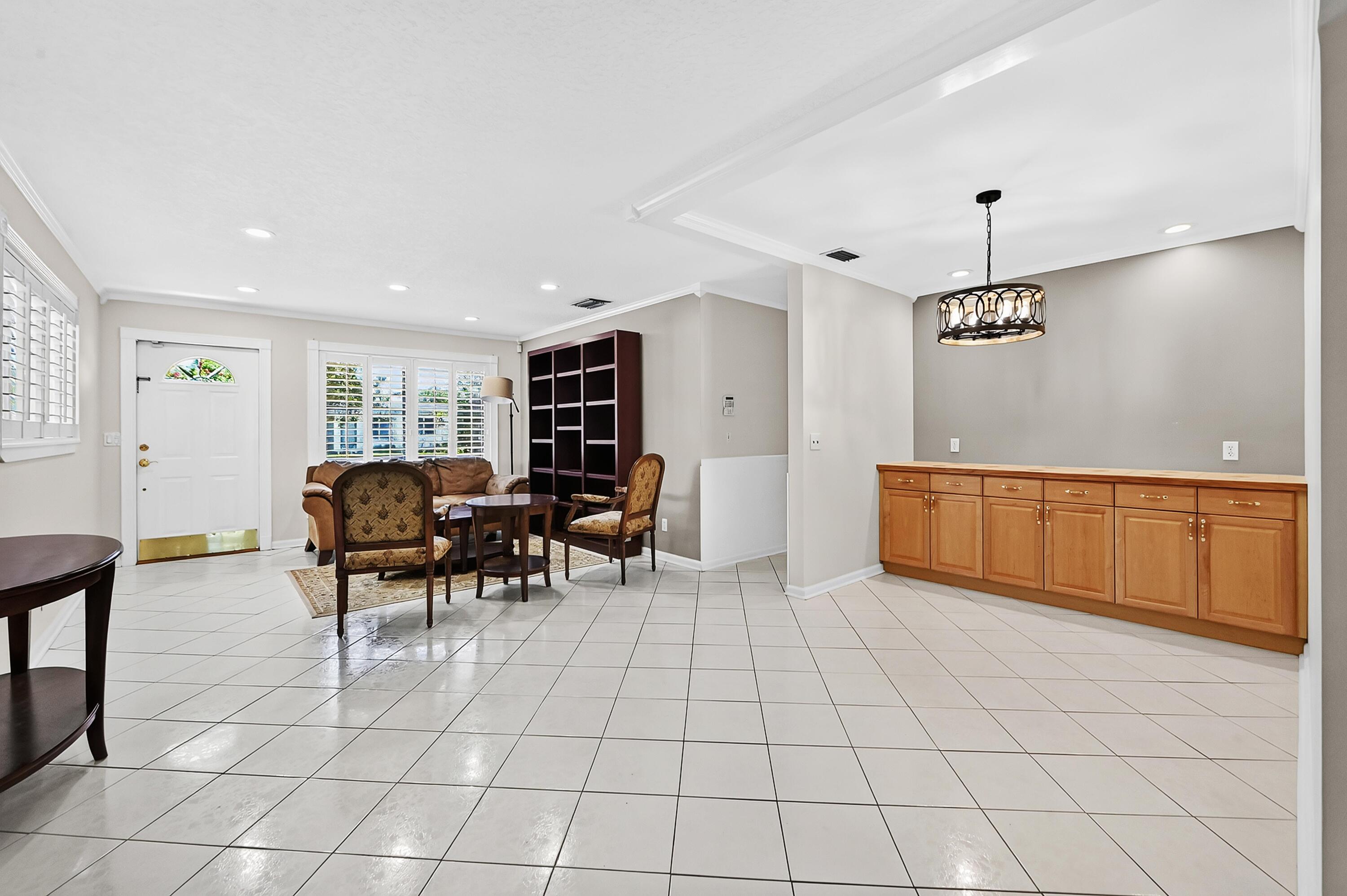 PALM SPRINGS VILLAGE - Residential