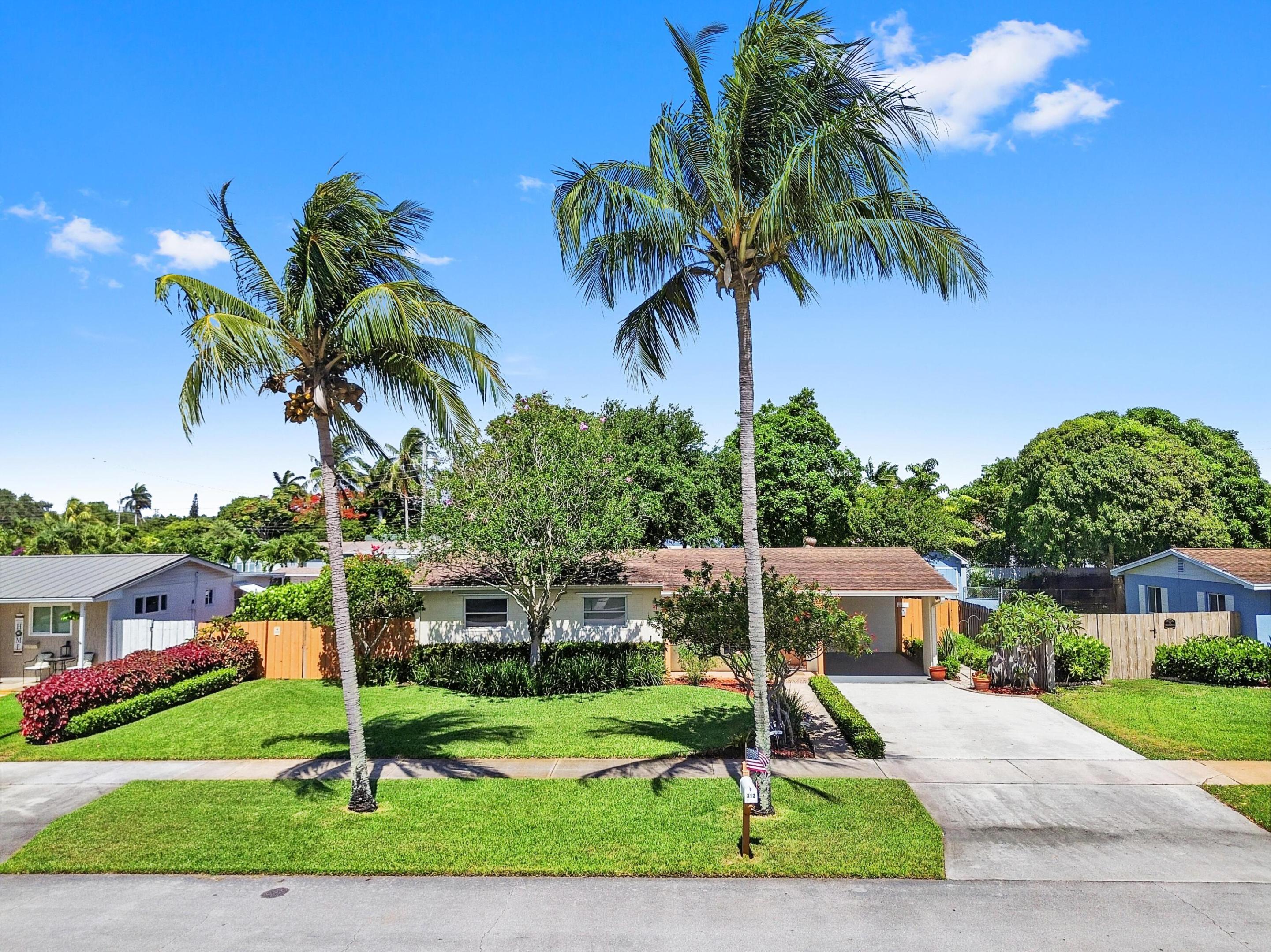 PALM SPRINGS VILLAGE - Residential