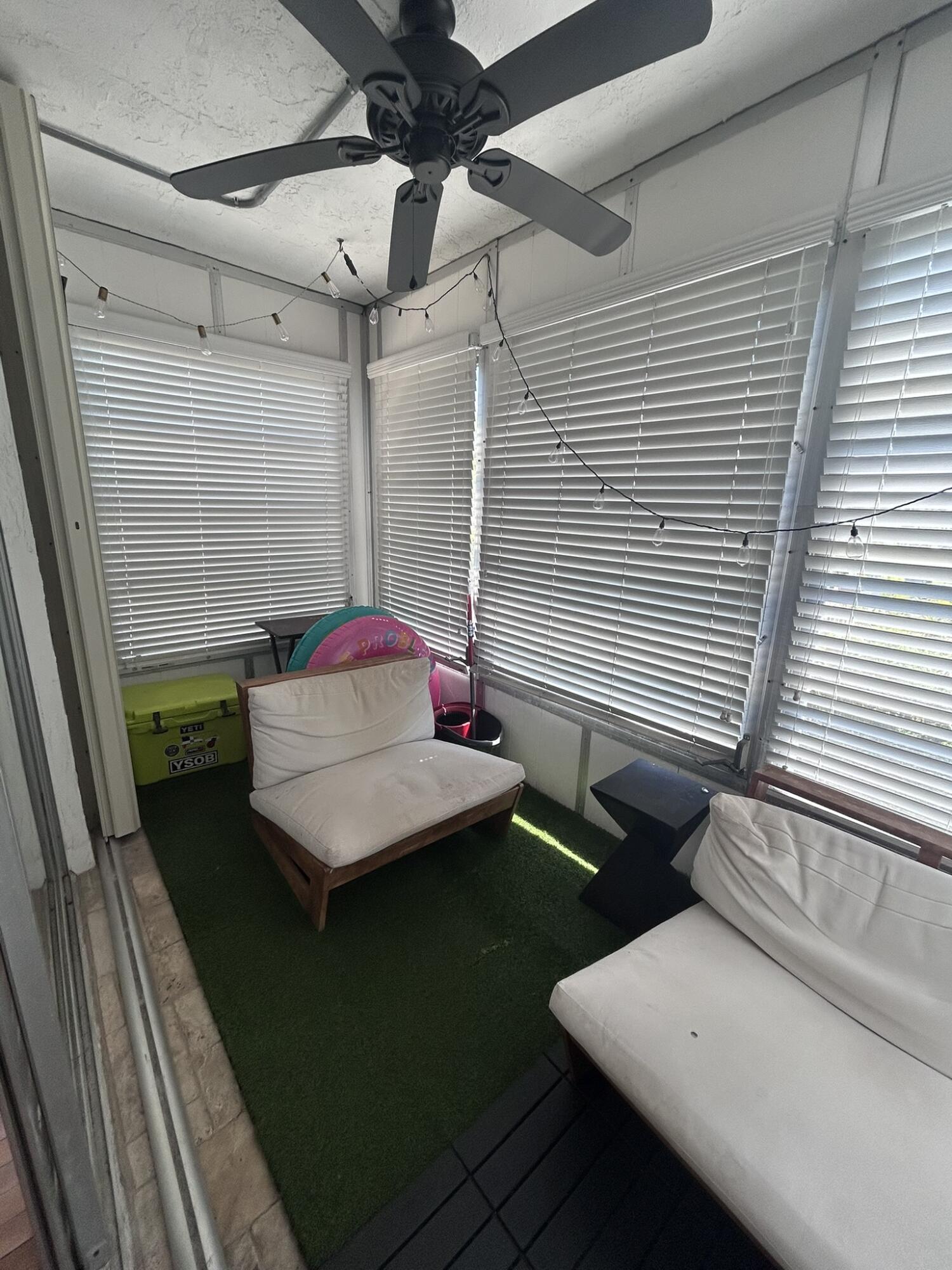 OMEGA CONDO NO 4 - Residential