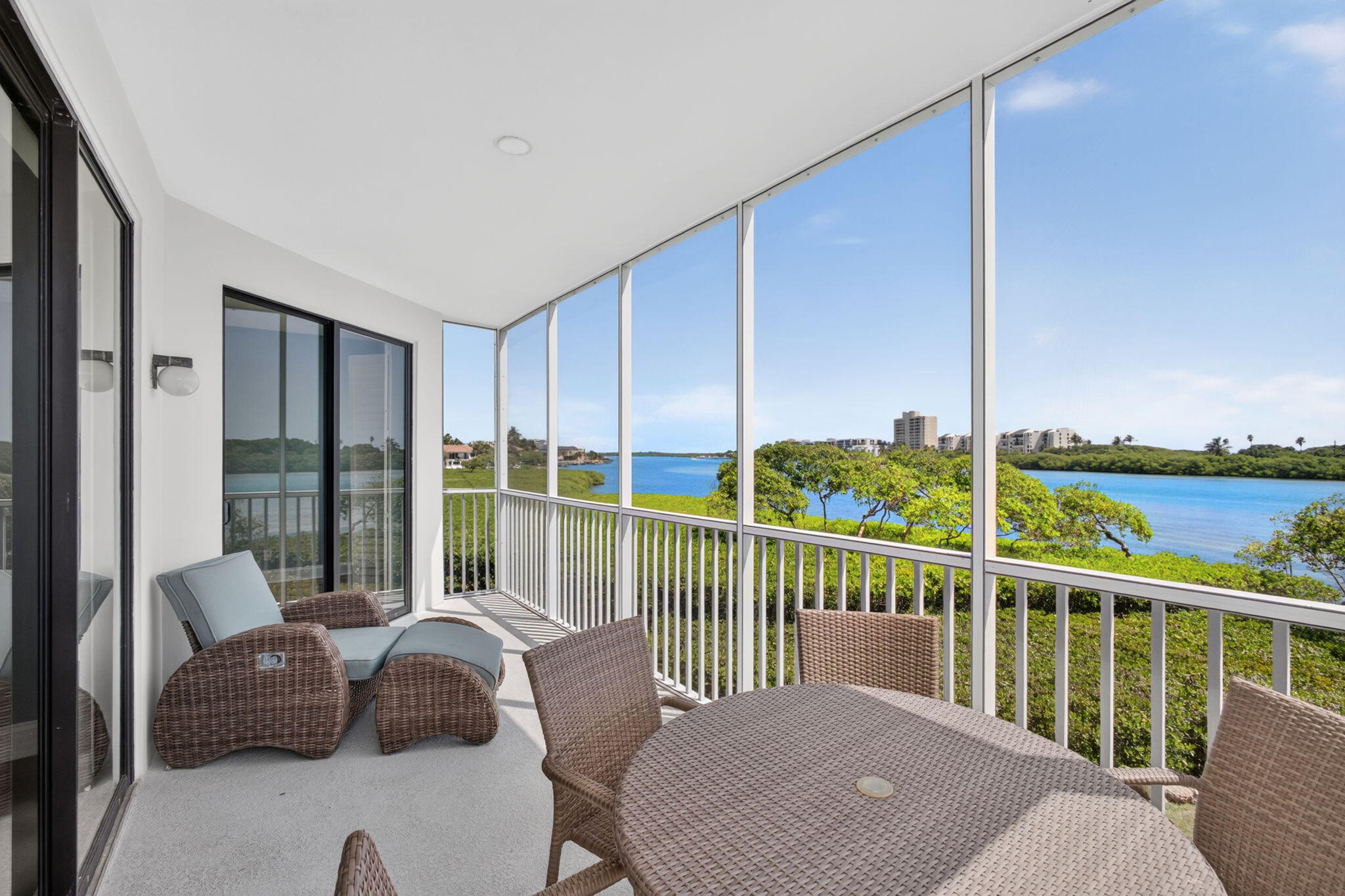 Tequesta Cove - Residential