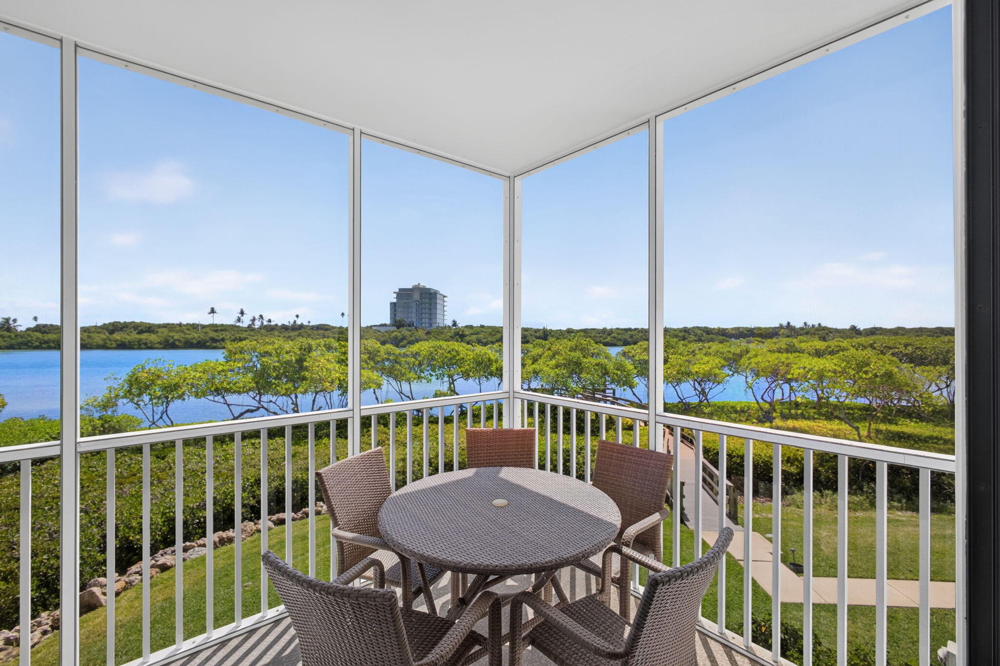 Tequesta Cove - Residential