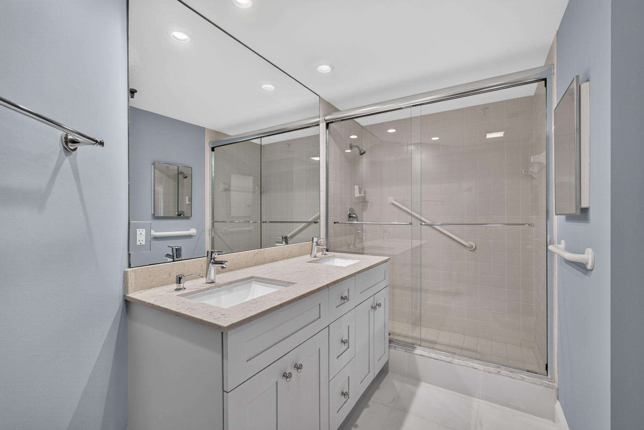 Tequesta Cove - Residential