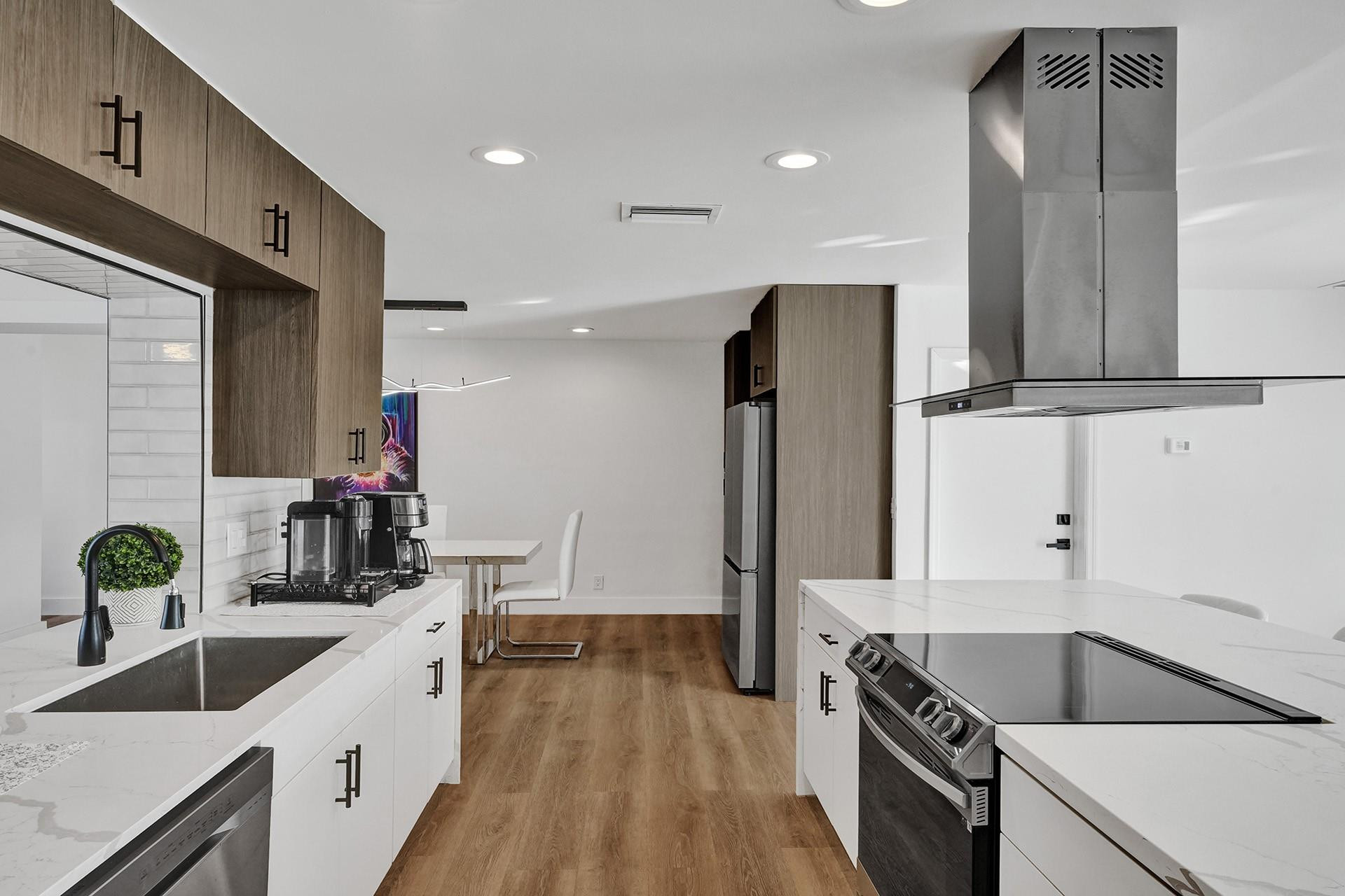 GOLF ESTATES - Residential Lease