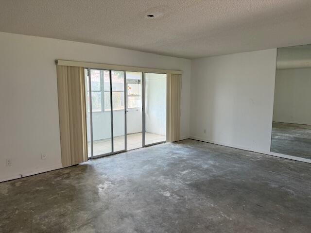 LAKESIDE VILLAGE CONDO 4 - Residential