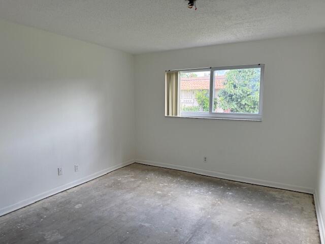 LAKESIDE VILLAGE CONDO 4 - Residential