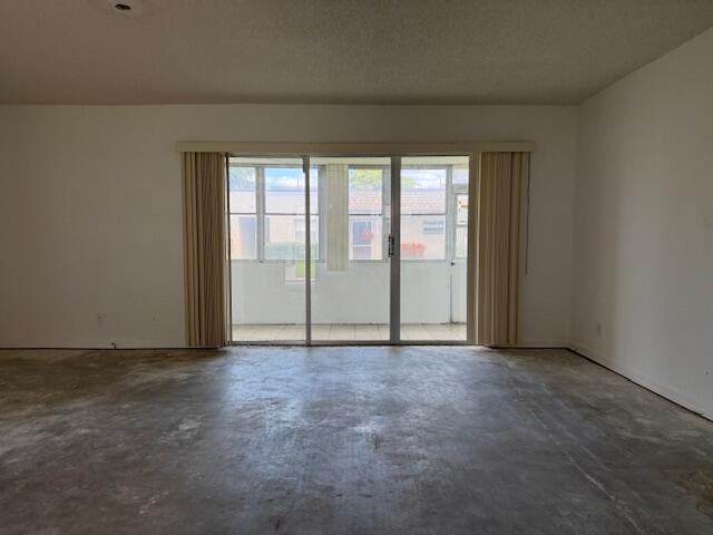 LAKESIDE VILLAGE CONDO 4 - Residential